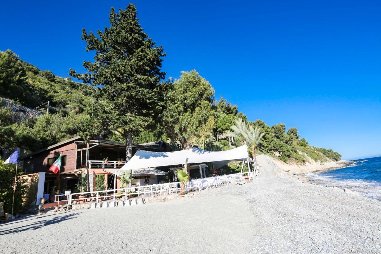 Locanda Baia Beniamin Grimaldi  Exterior photo